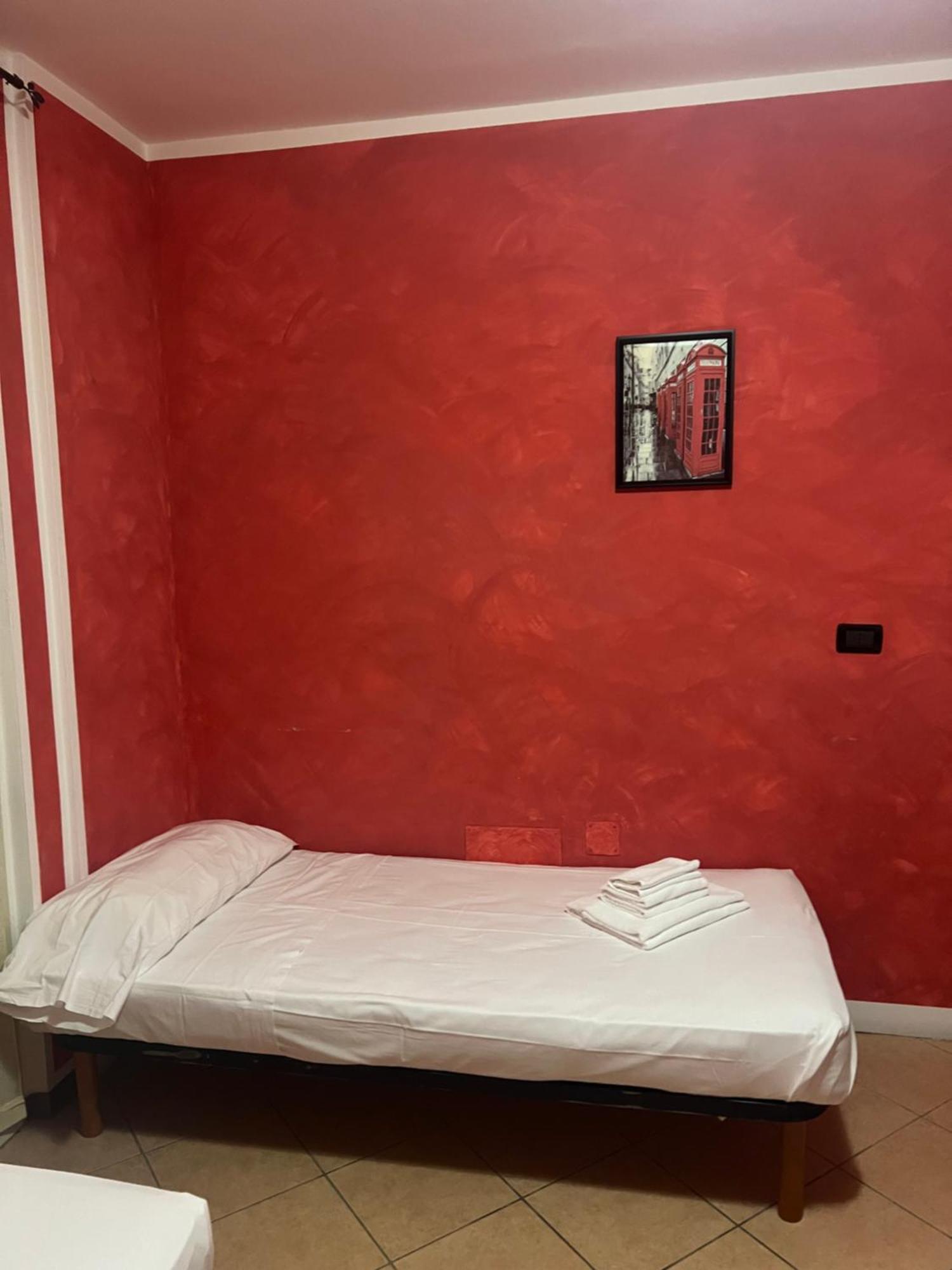 Albergo Quatro Pini Pozzolengo Exteriör bild