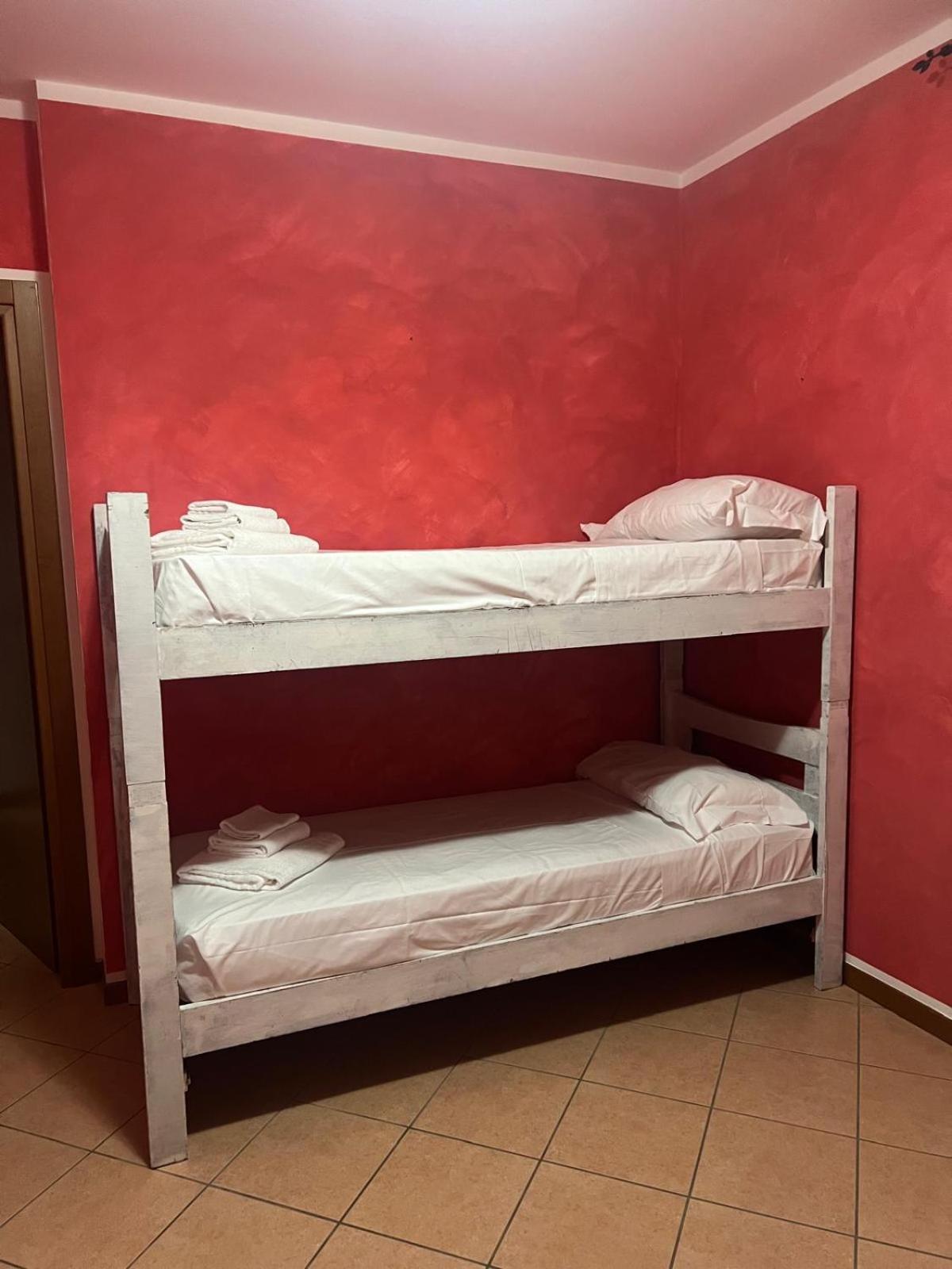 Albergo Quatro Pini Pozzolengo Exteriör bild