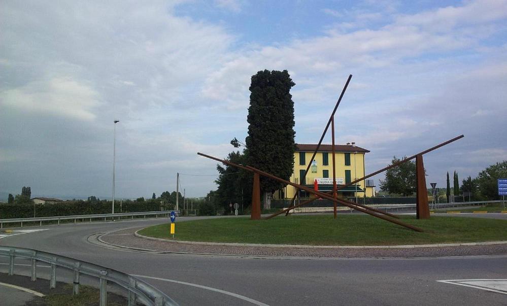 Albergo Quatro Pini Pozzolengo Exteriör bild